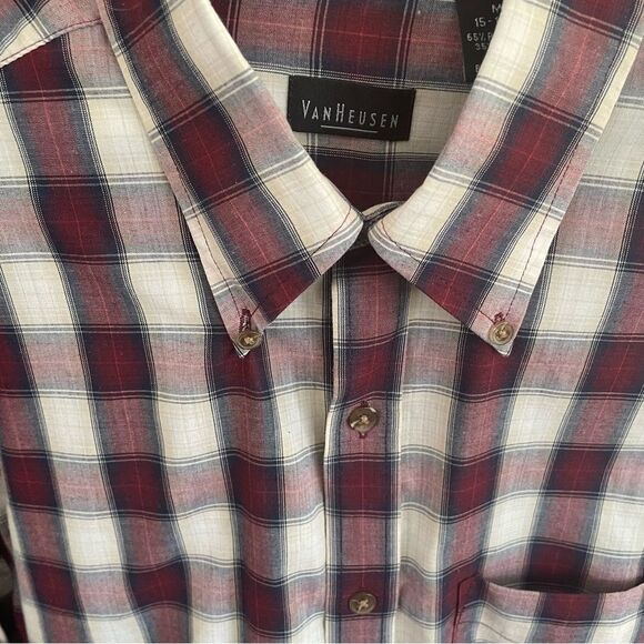 Van Heusen Men's Red Plaid Shirt Size Medium - Picture 6 of 7